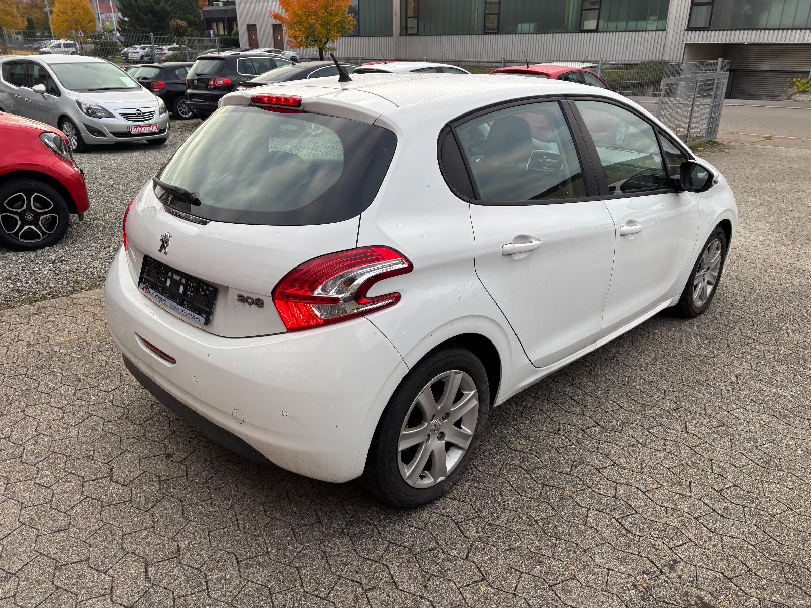 Peugeot 208 Active**KLIMA**TOUCHSCREEN**
