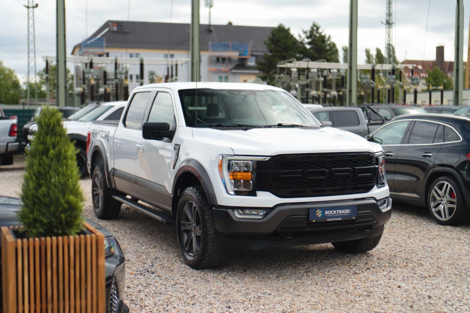 Fahrzeugabbildung Ford F150 5.0L V8 4x4 Offroad SuperCrew RAPTOR 19%