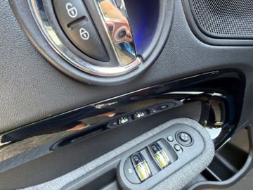 MINI Cooper Countryman - 11