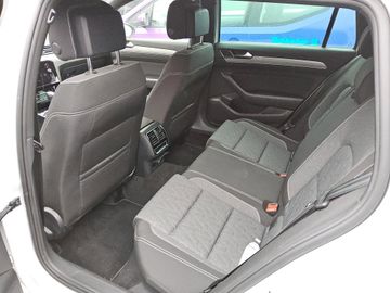 Volkswagen Passat Variant - 6