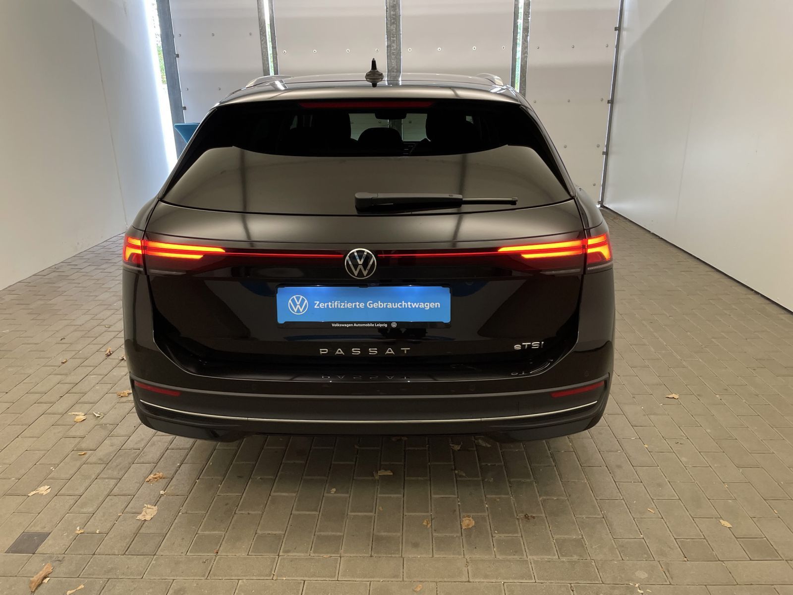 Volkswagen Passat Business 1.5 eTSI DSG Navi ACC LED foto 5