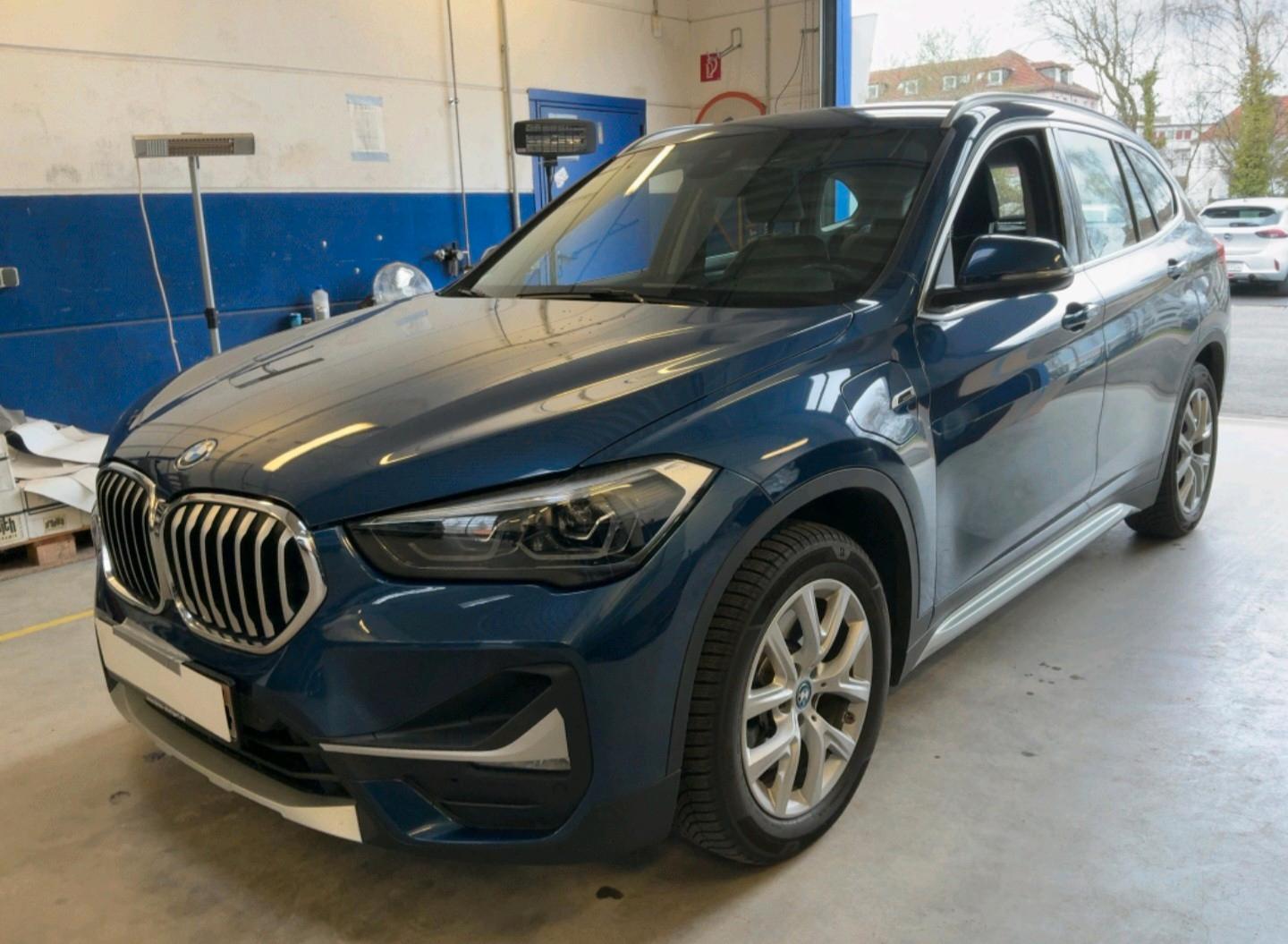 BMW X1 25e x-Line  aktiver Tempomat