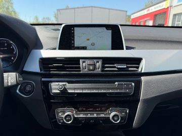 BMW X1 sDrive 18 d Advantage+LED+SHZ+AHK+Navi+Garant