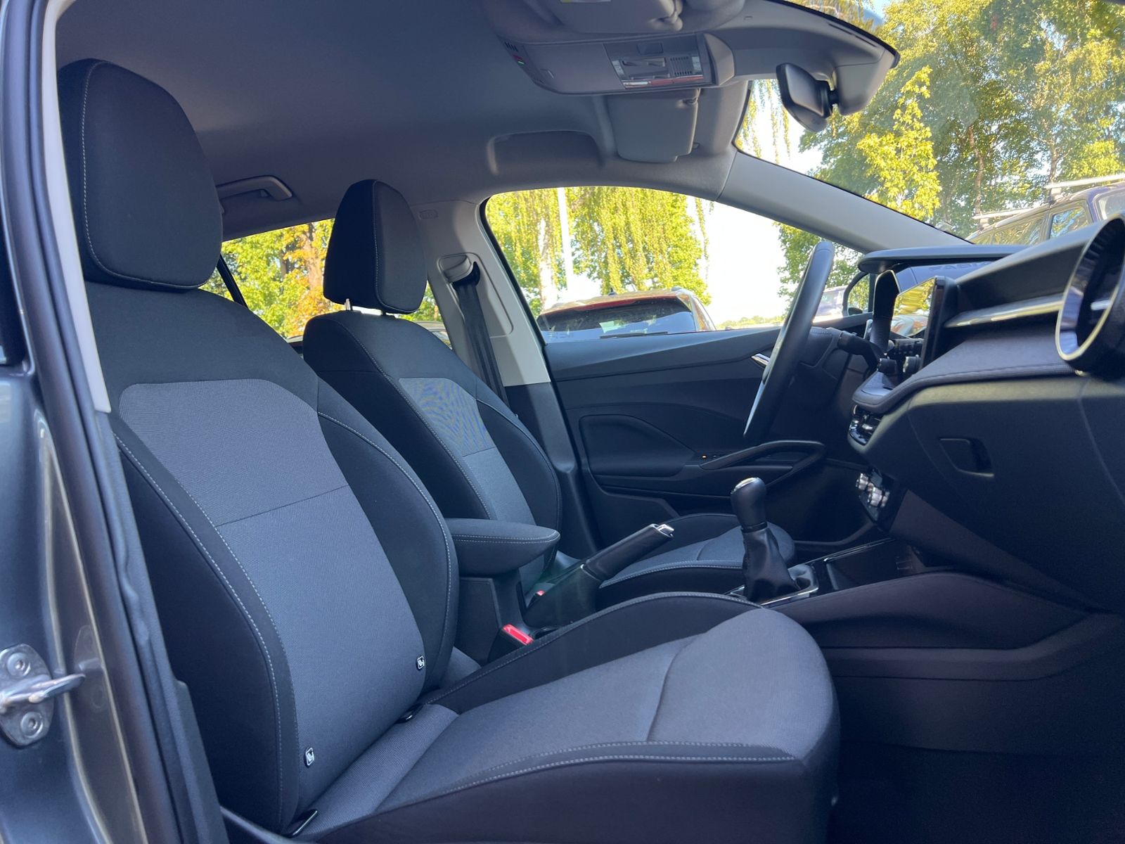 Fahrzeugabbildung SKODA Fabia Selection Tour 1.0 TSI *Vorb.AHK,LED,Kamer