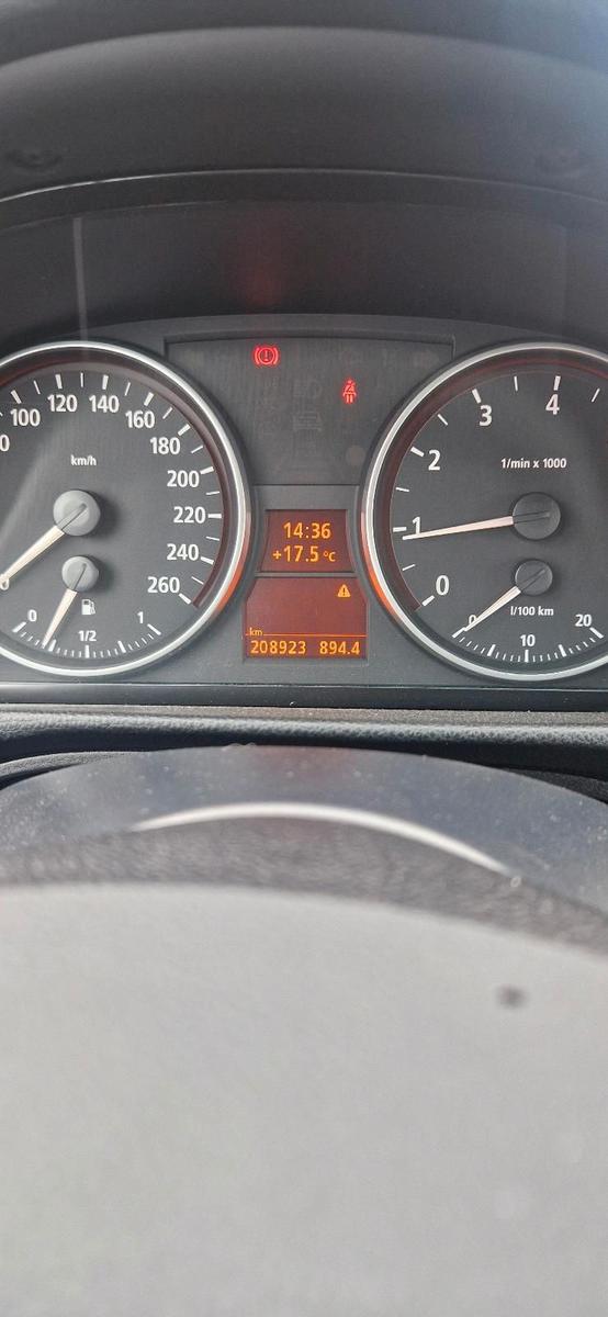 BMW 325 2005 — photo 8
