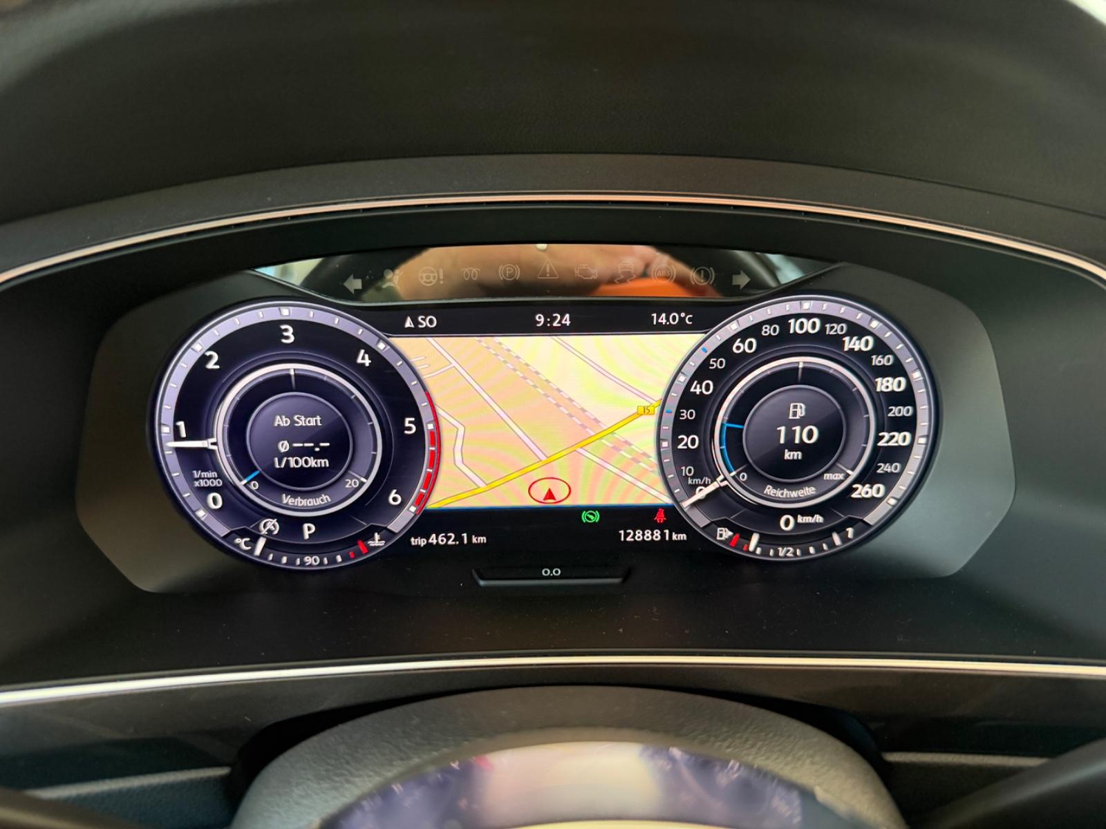 Volkswagen Tiguan 2.0TDI DSG 4M R-Line LED ACC PANO VIRTUA
