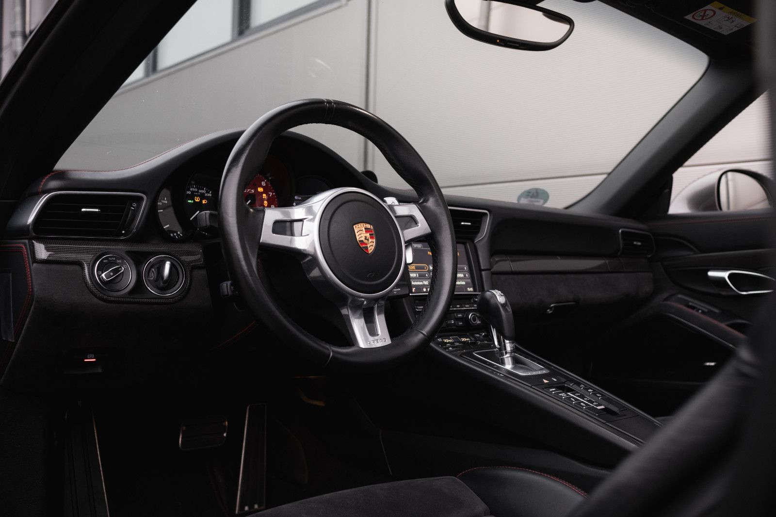 Fahrzeugabbildung Porsche 911/991.1 GTS Cabrio-el. 18Wegesitz-DAB-BOSE