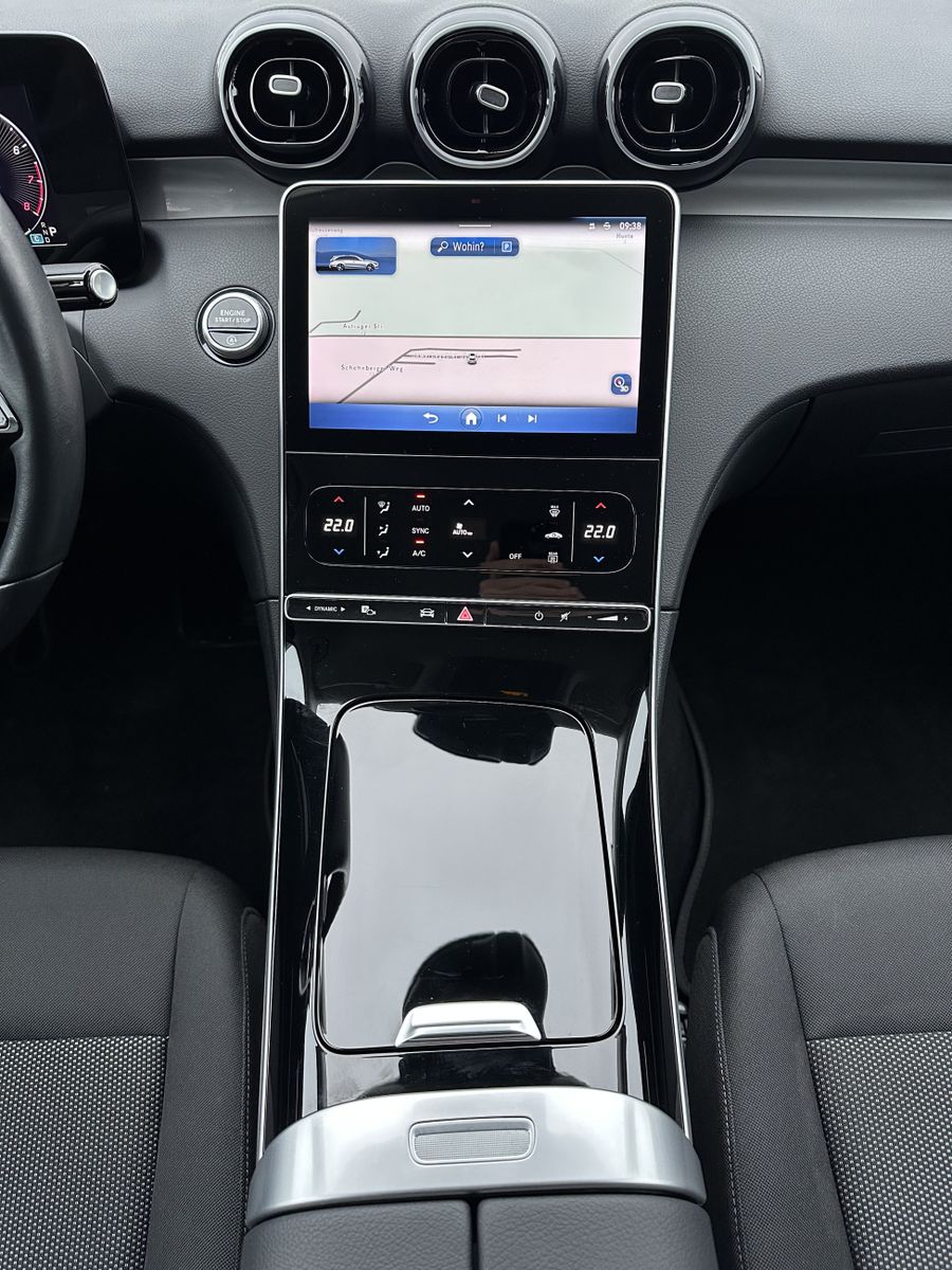 Fahrzeugabbildung Mercedes-Benz C 200 T 4Matic NAV+LED+KAMERA+CARPLAY+BUSINESS