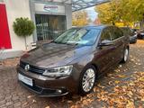 Volkswagen Jetta 1.4 Highline*Voll Leder*Carplay*17 "-Alu* - Volkswagen Jetta Gebrauchtwagen