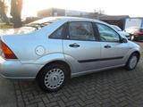 Ford Focus 1.6 Ghia Klima/Schiebedach 2.Hand - Ford aus 2001