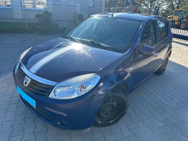 Dacia Sandero 1.6 MPI Lauréate