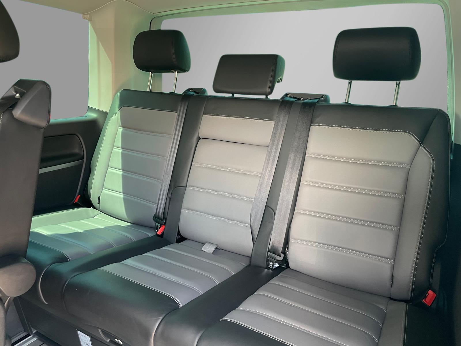 Car Image 28
