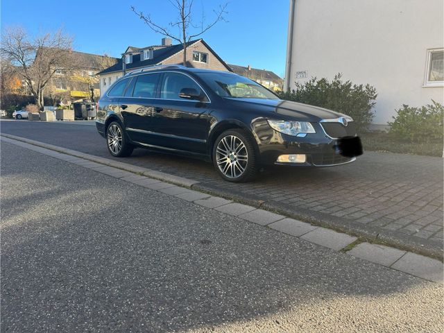 Skoda Sehr schöner, gepflegter Skoda Superb zu v...