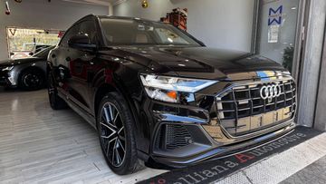 Audi Q8 - 2