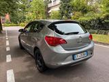 Opel Astra 1.7 CDTI 110CV 5 porte Cosmo disel - Opel Astra mit Diesel-Antrieb: Limousine, 1.7