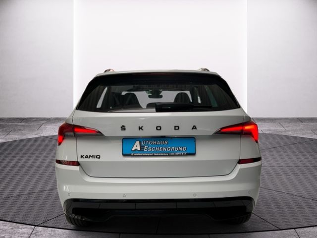 Fahrzeugabbildung SKODA Kamiq 1.5 TSI DSG Monte Carlo NAVI AHK KAMERA