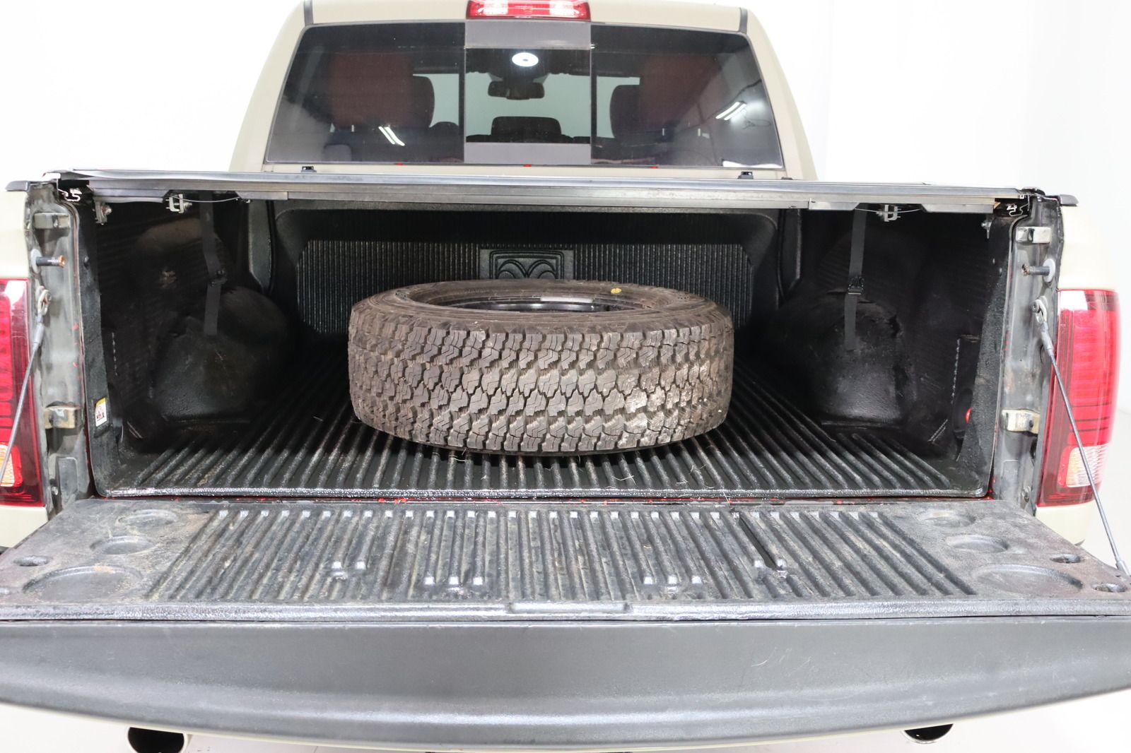 Fahrzeugabbildung Dodge Ram 1500 Rebel * Navi * el. Sitze * RFK