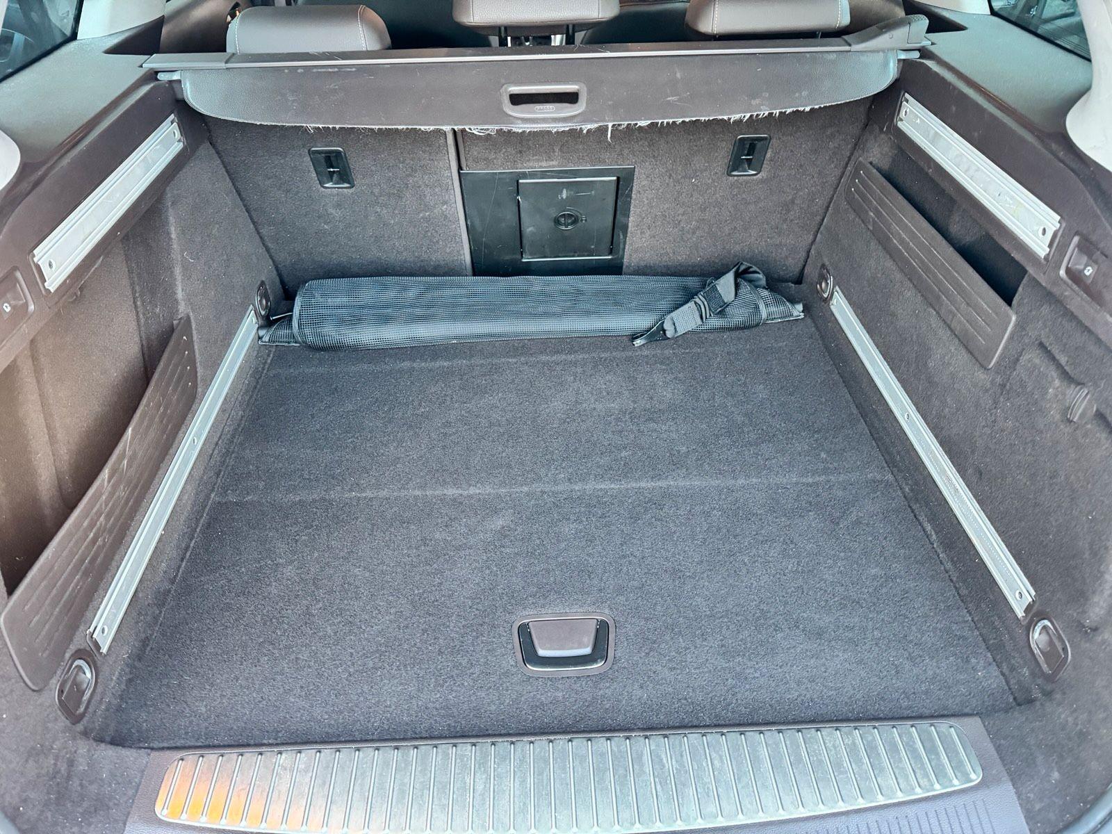 Opel Astra 2011 — photo 9