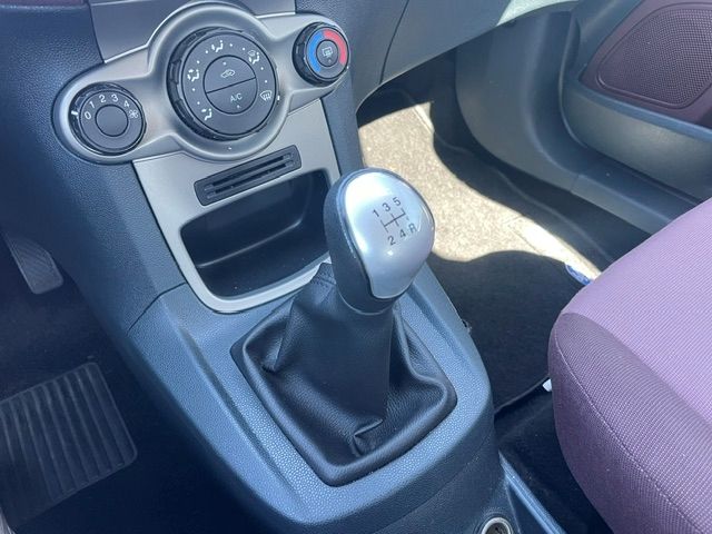 Fahrzeugabbildung Ford Fiesta Trend KLIMA Allwetter Alu el.SP teilb.Rüc