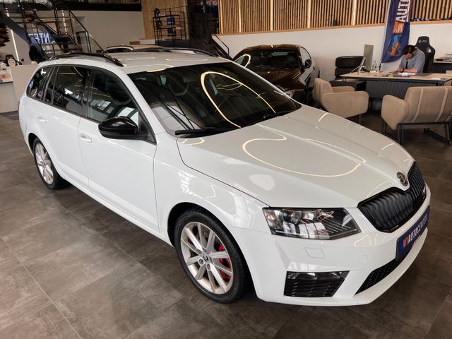 Skoda Octavia Combi RS *TEMPOMAT*NAVI*AHK*BI-XENON*