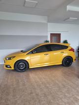 Ford Focus 2.0 EcoBoost 250 CV ST3 - Ford Focus: Orange, ST