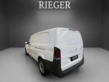 Mercedes eVito - 9