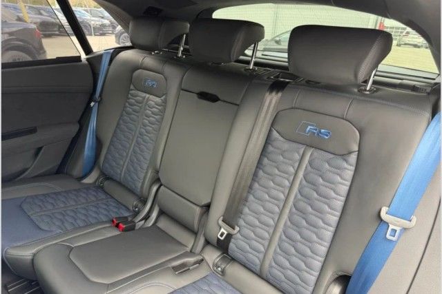 Fahrzeugabbildung Audi RS Q8 performance 4.0 TFSI quattro Carbon