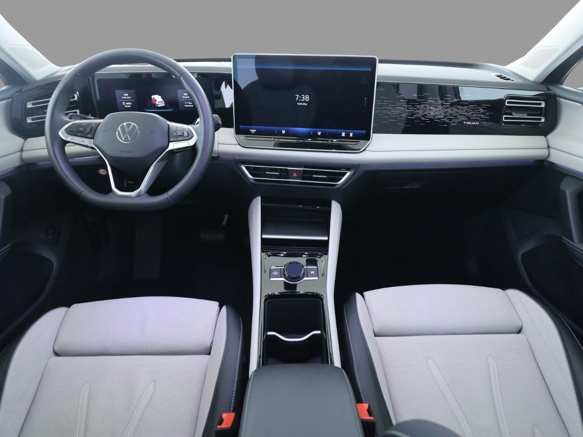 Volkswagen Tiguan Elegance 1.5 eTSI DSG MATRIX ACC LEDER 36 foto 11