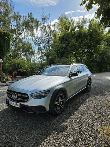 MERCEDES-BENZ E 400 d 4MATIC T All-Terrain Autom. All-Terrain