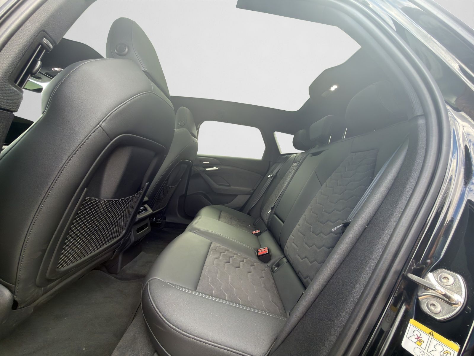 Audi A6 - Bild 15