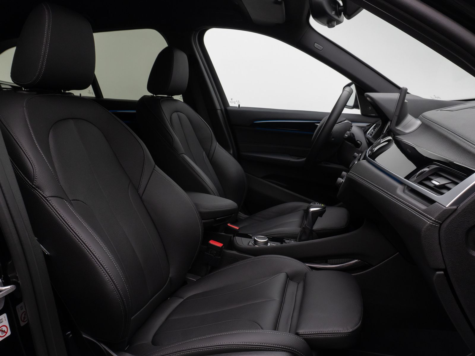 Fahrzeugabbildung BMW X1 xD25e xLine Kamera HUD DAB H/K Komfort Sport