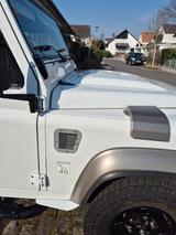 Land Rover Defender 110 TD4 Station Wagon SE  - gebrauchte Land Rover Defender aus dem Jahr 2015