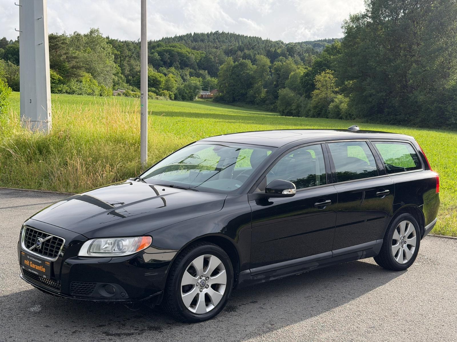 Volvo V70 2.0 Kombi Bi-Xenon/Tempomat/Sitzheizung