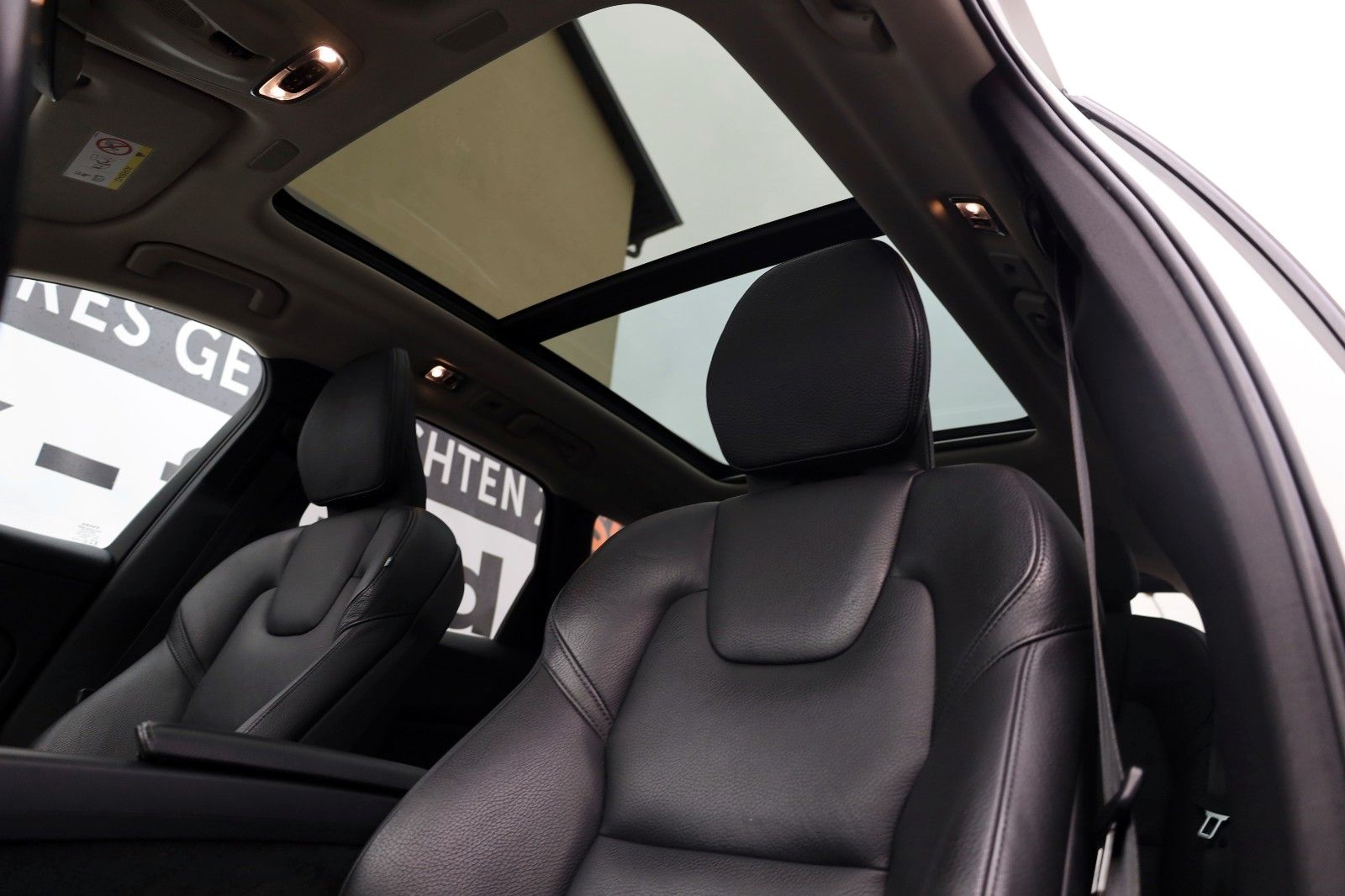 Fahrzeugabbildung Volvo XC60 Inscription T6 AWD,Leder,Kamera,Panoram,AHK