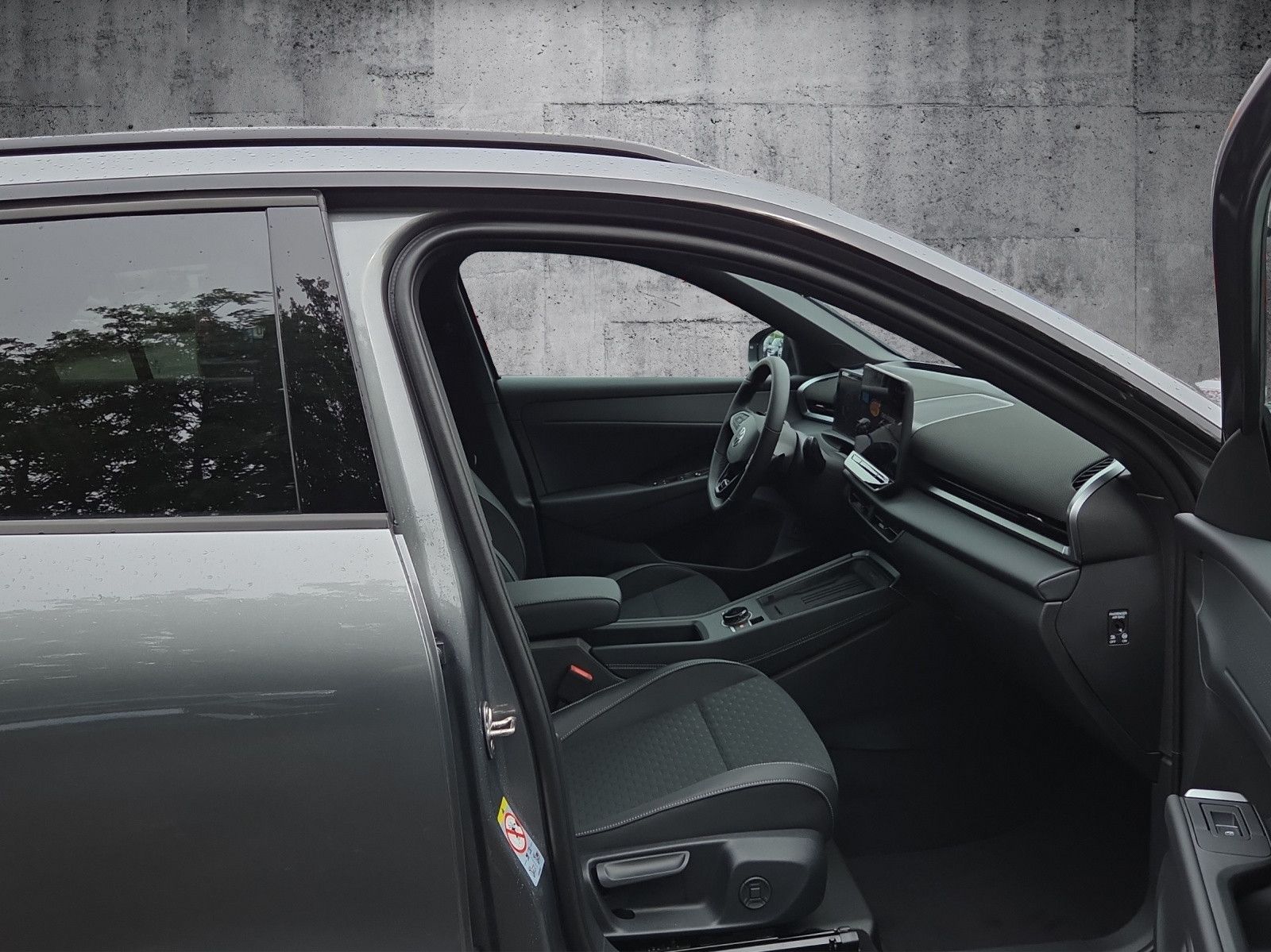 T-Roc neu R-Line 1.5 eTSI OPF DSG
