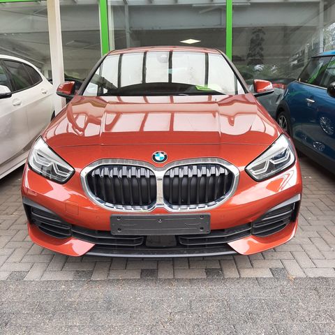 BMW 118i  Klimatronic-17" Alu-Navi-PDC-LED-Sitzhz