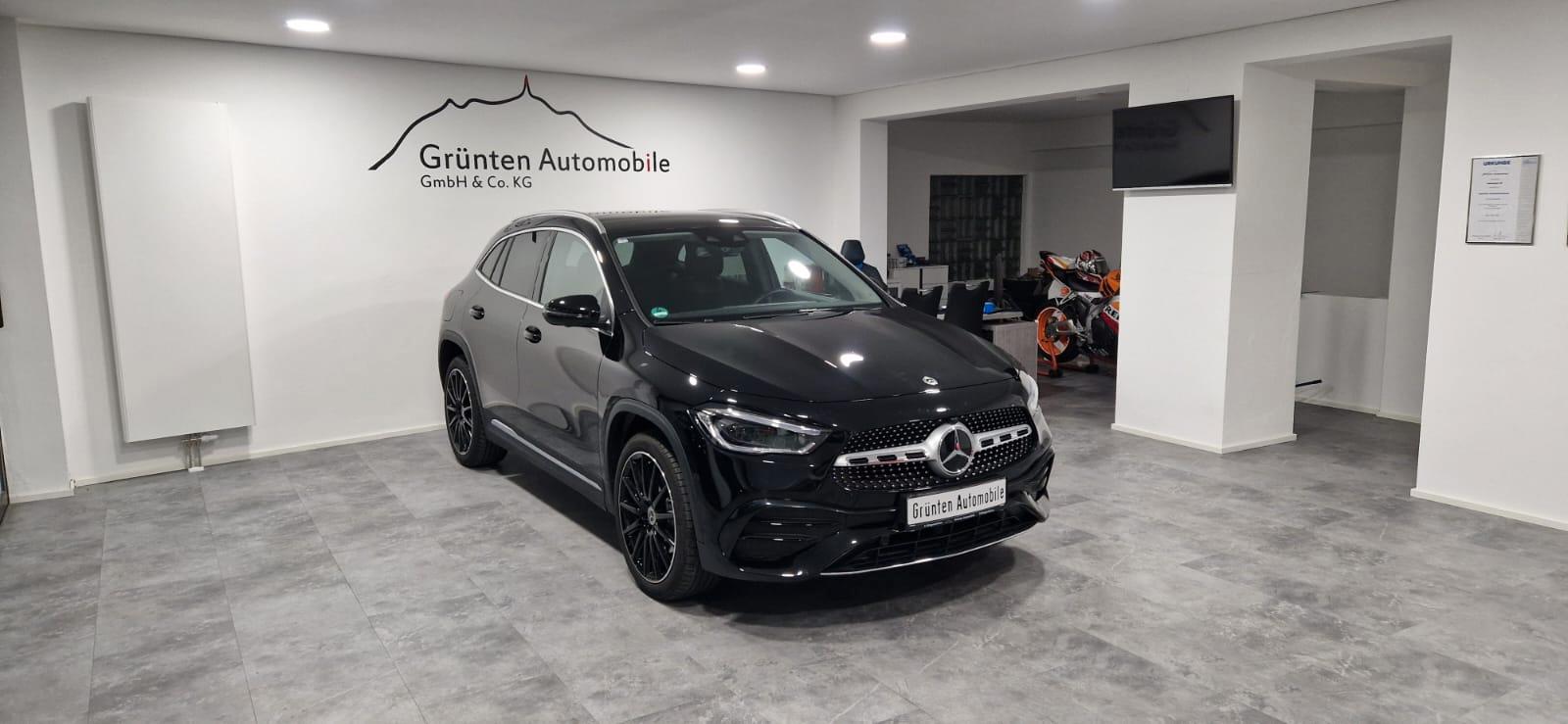 showroom-image-top