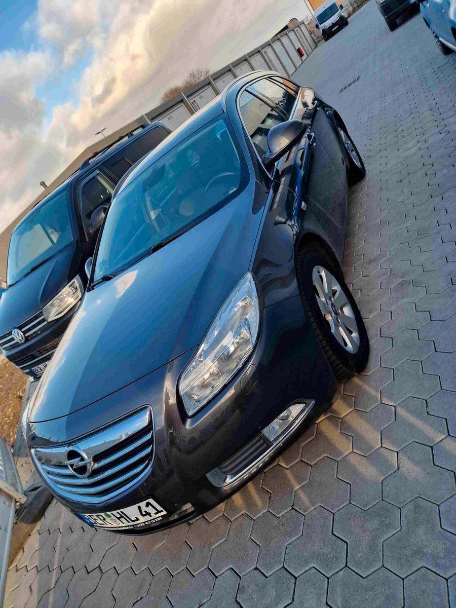 Opel Insignia A Sports Tourer Edition