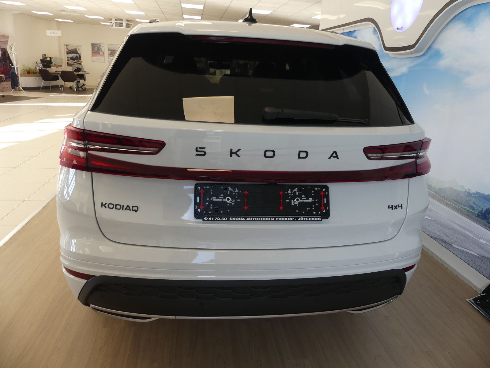 Fahrzeugabbildung SKODA Kodiaq 2.0 TDI DSG 4x4 Sportline *AHK*FSH*NAV*