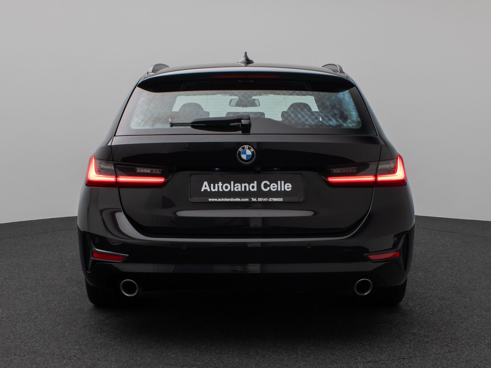 Fahrzeugabbildung BMW 330i Panorama Laser 360°HUD HiFi Komfort Sport