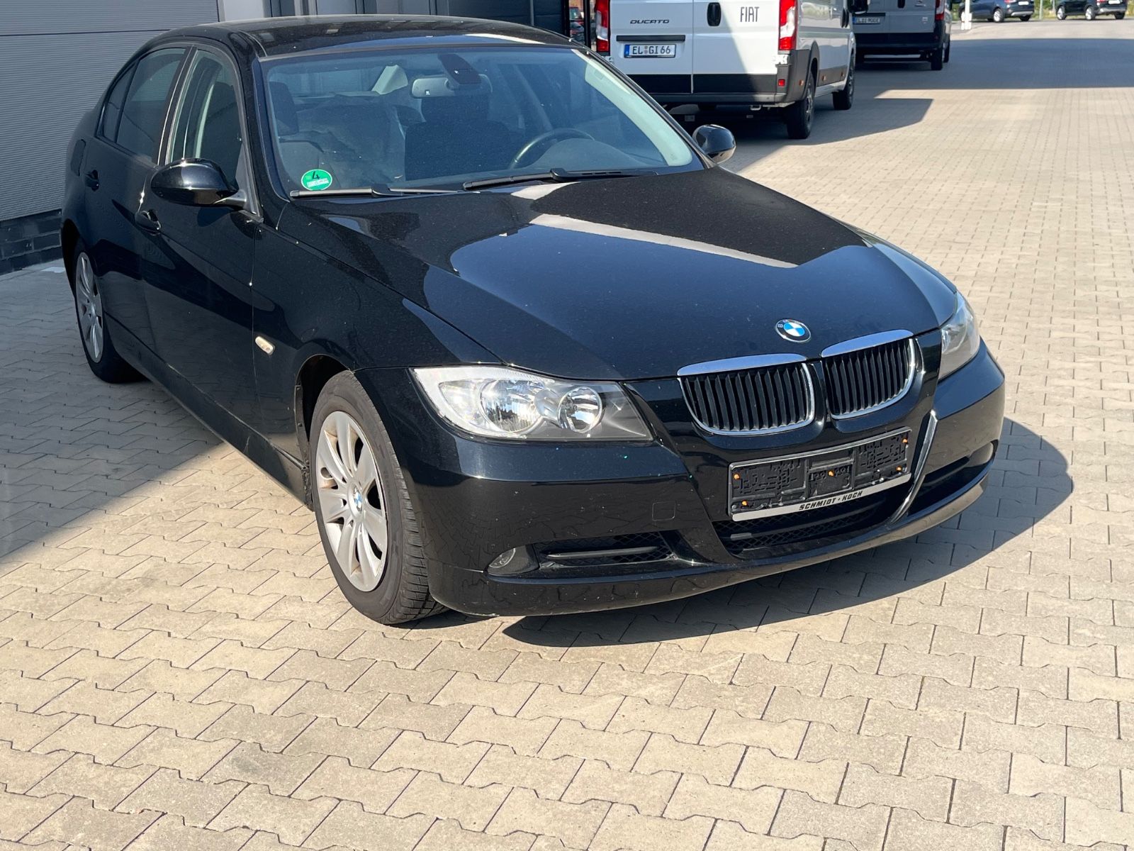 Fahrzeugabbildung BMW 318 2.0 Baureihe 3 Lim. 318d