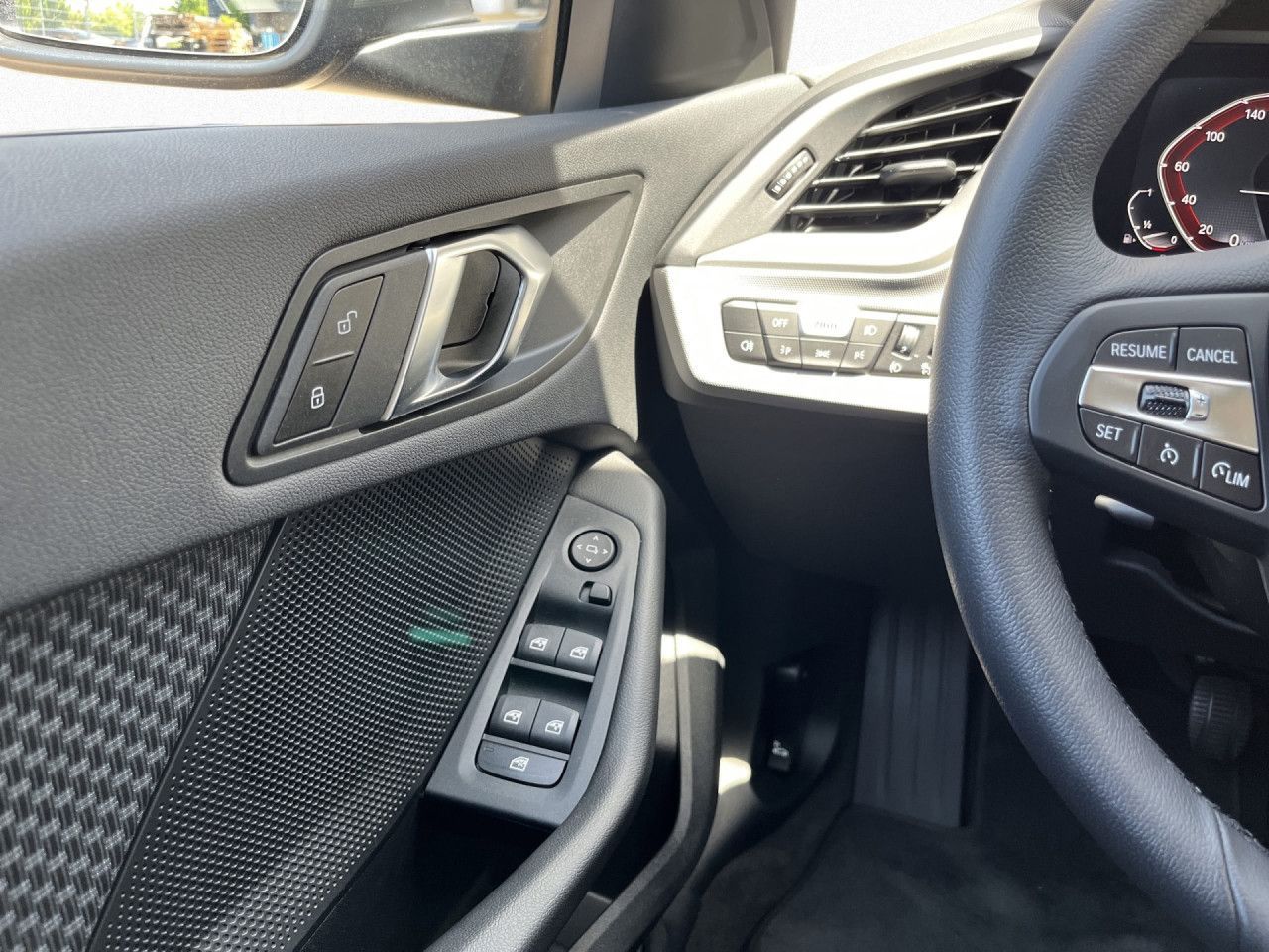 BMW 118i Advant. LC-Prof DAB LED PDC Sitzh Temp 18" foto 15