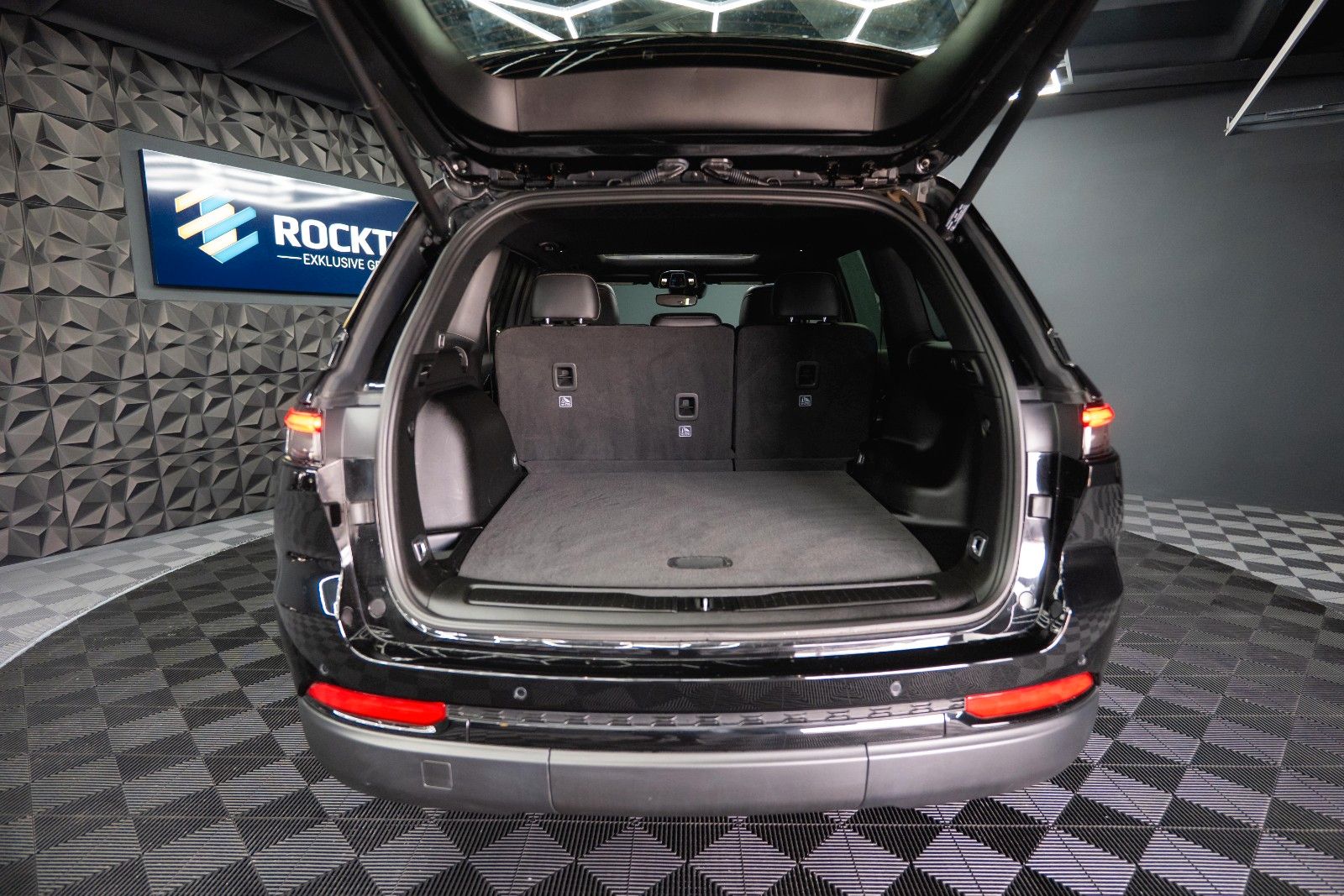 Fahrzeugabbildung Jeep Grand Cherokee 3.6 4x4 Altitude *ACC*Pano*LED*