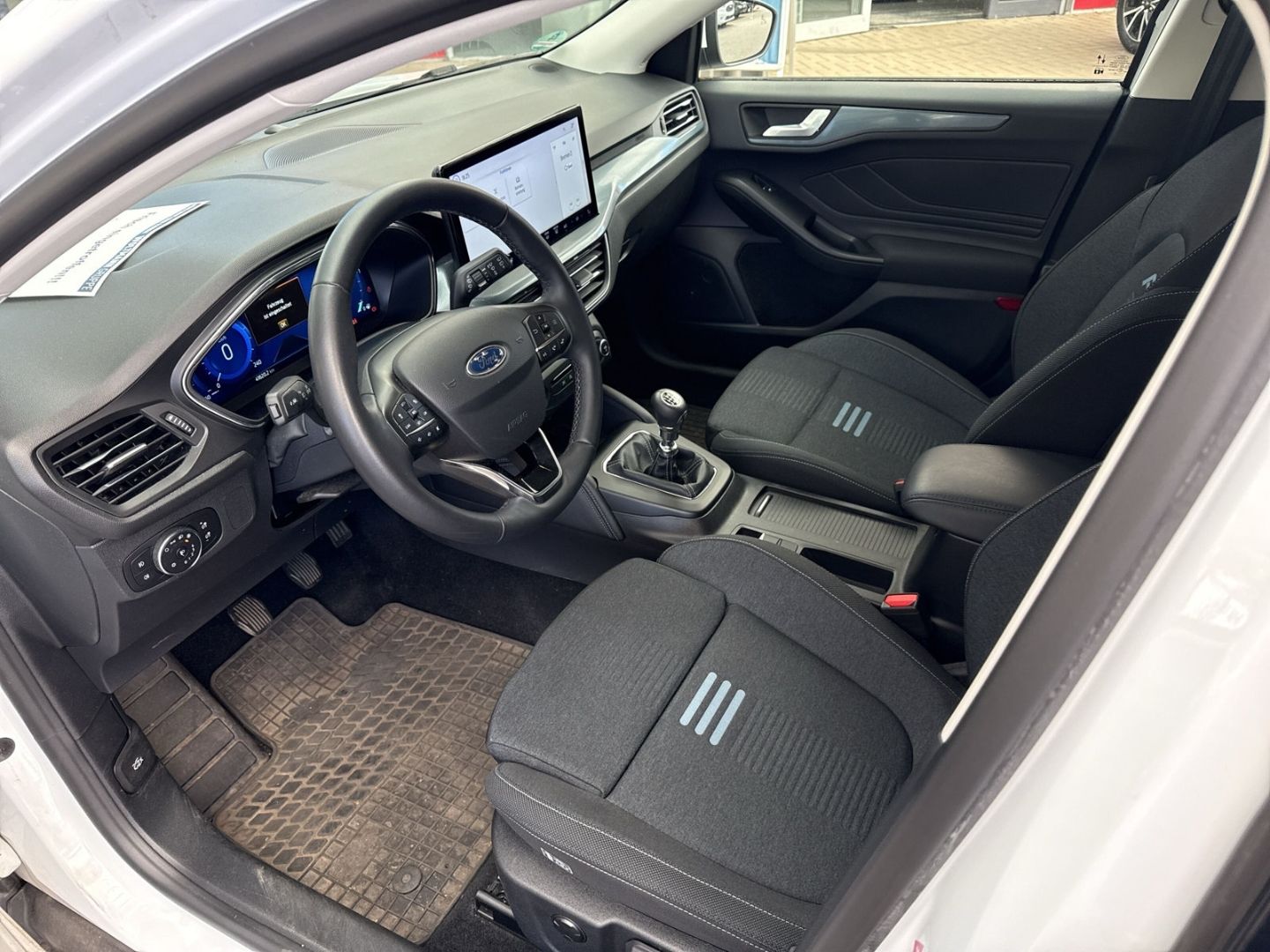 Fahrzeugabbildung Ford Focus Active X 1.0 M-Hybrid Fahrassistenz + Wint