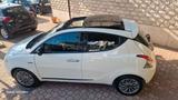 Lancia Ypsilon 1.2 69 CV 5 porte Platinum - Lancia Ypsilon mit Schiebedach