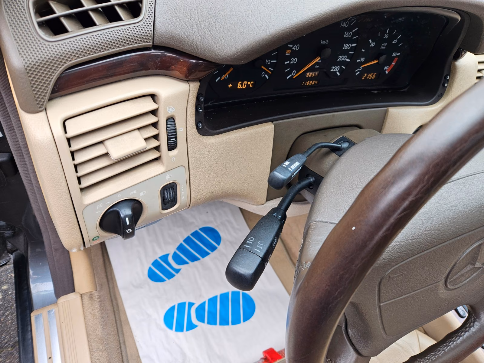 Mercedes-Benz E 220,Avantgarde,Leder,Klima,Alu,Schibedach