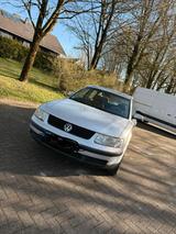 Volkswagen VW Passat 1.6 Benziner - Volkswagen Passat aus 1998
