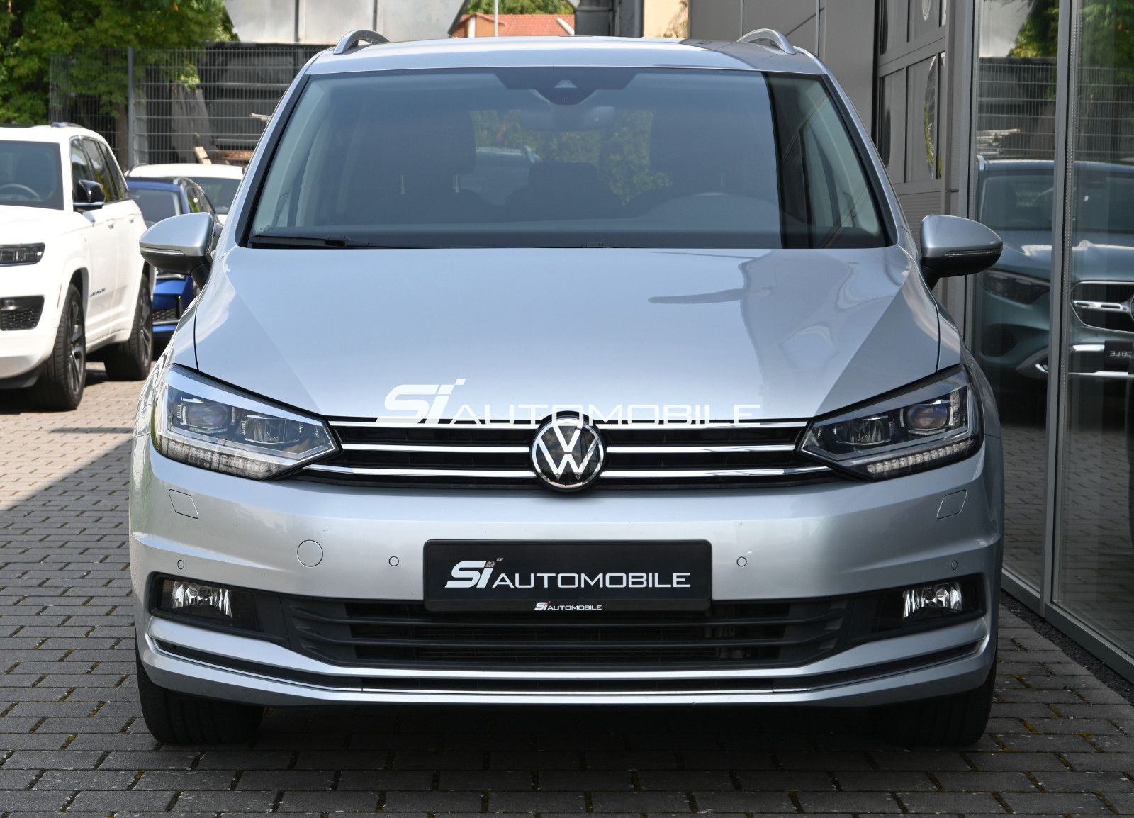 Fahrzeugabbildung Volkswagen Touran 2.0 TDI DSG Highline °ACC°AHK°DYNAUDIO°