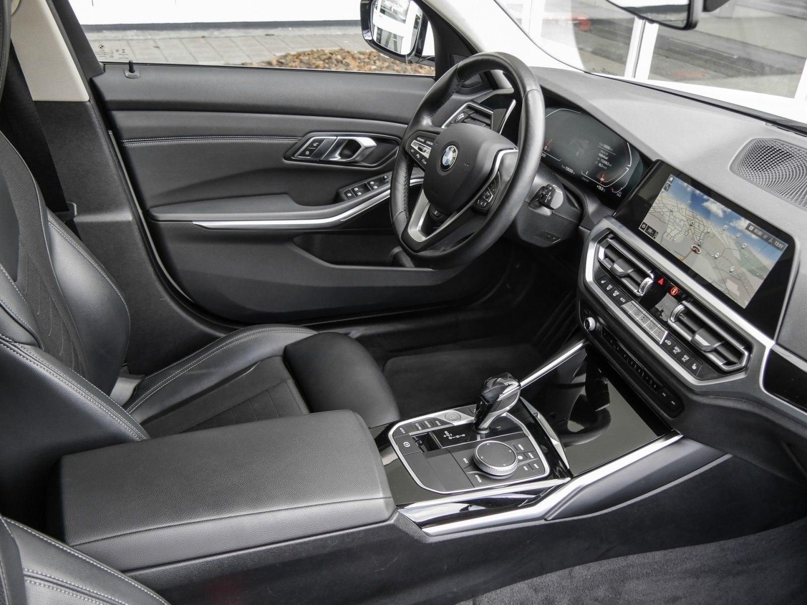 BMW 320d xDrive Touring (2019 - 20 ACC AHK RFK NAVI