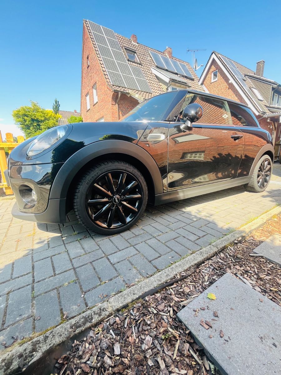 MINI One Blackyard Blackyard